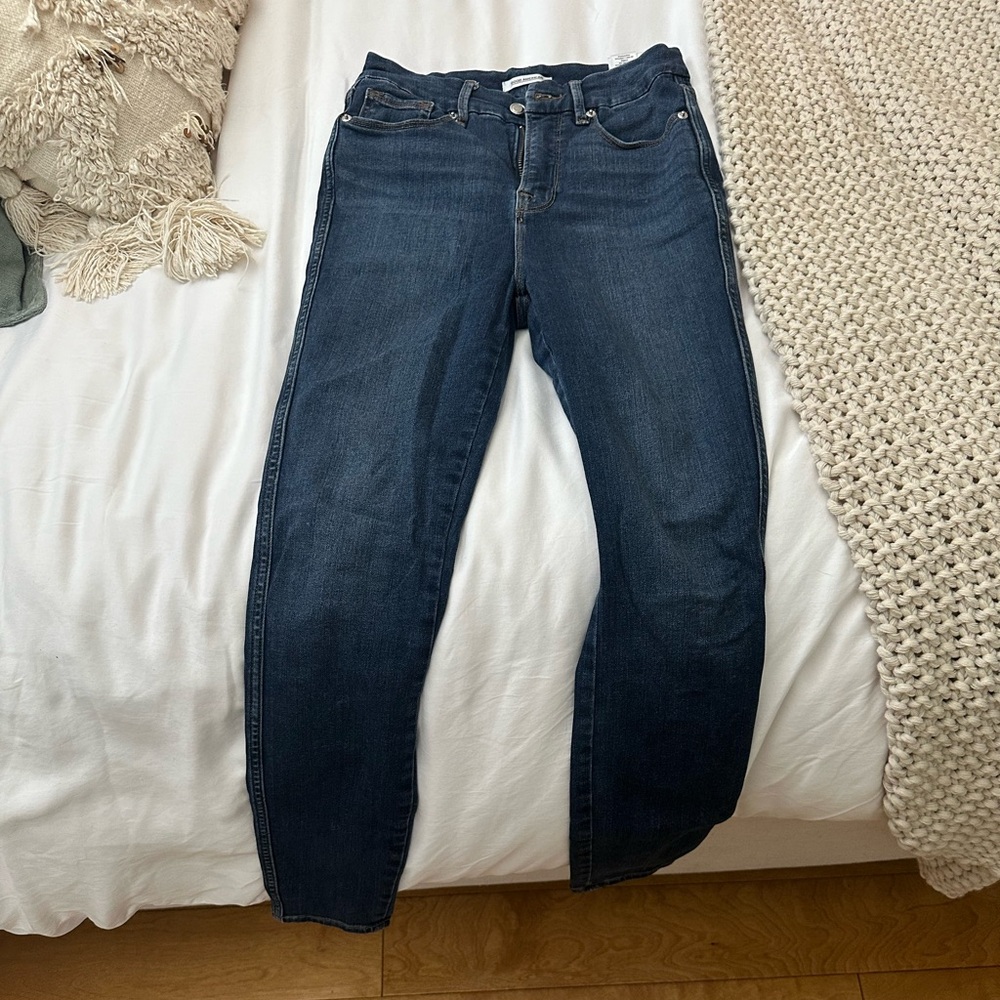 Good American High waisted Skinny jeans. Only worn a couple times